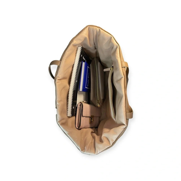 Mansur Gavriel | Lambskin Reversible Pillow Tote - Picture 6 of 12